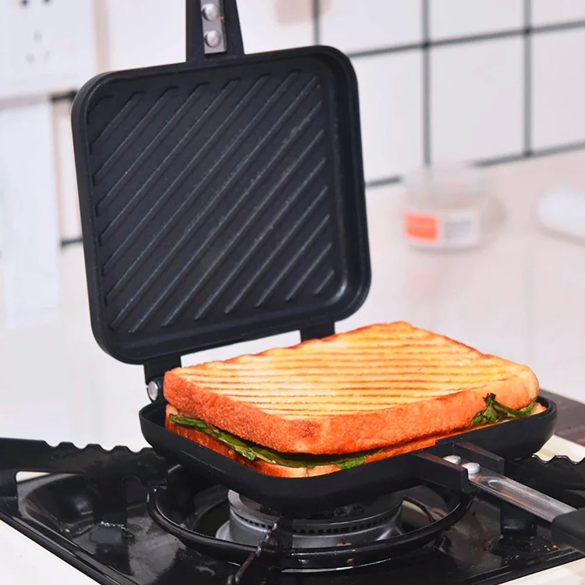 Double-Sided Non-Stick Sandwich Maker – Bread Toast, Waffle & Pancake Grill | Cartly Kitchen